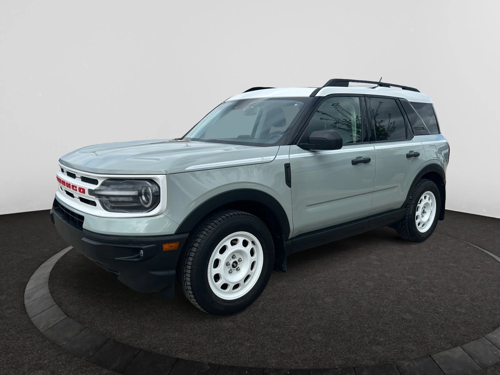 Used 2023 Gray Ford HERITAGE image 1