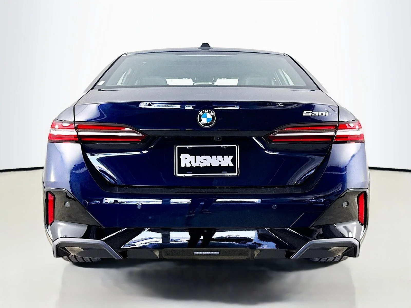 New 2026 Carbon Black Metallic BMW 530i image 6