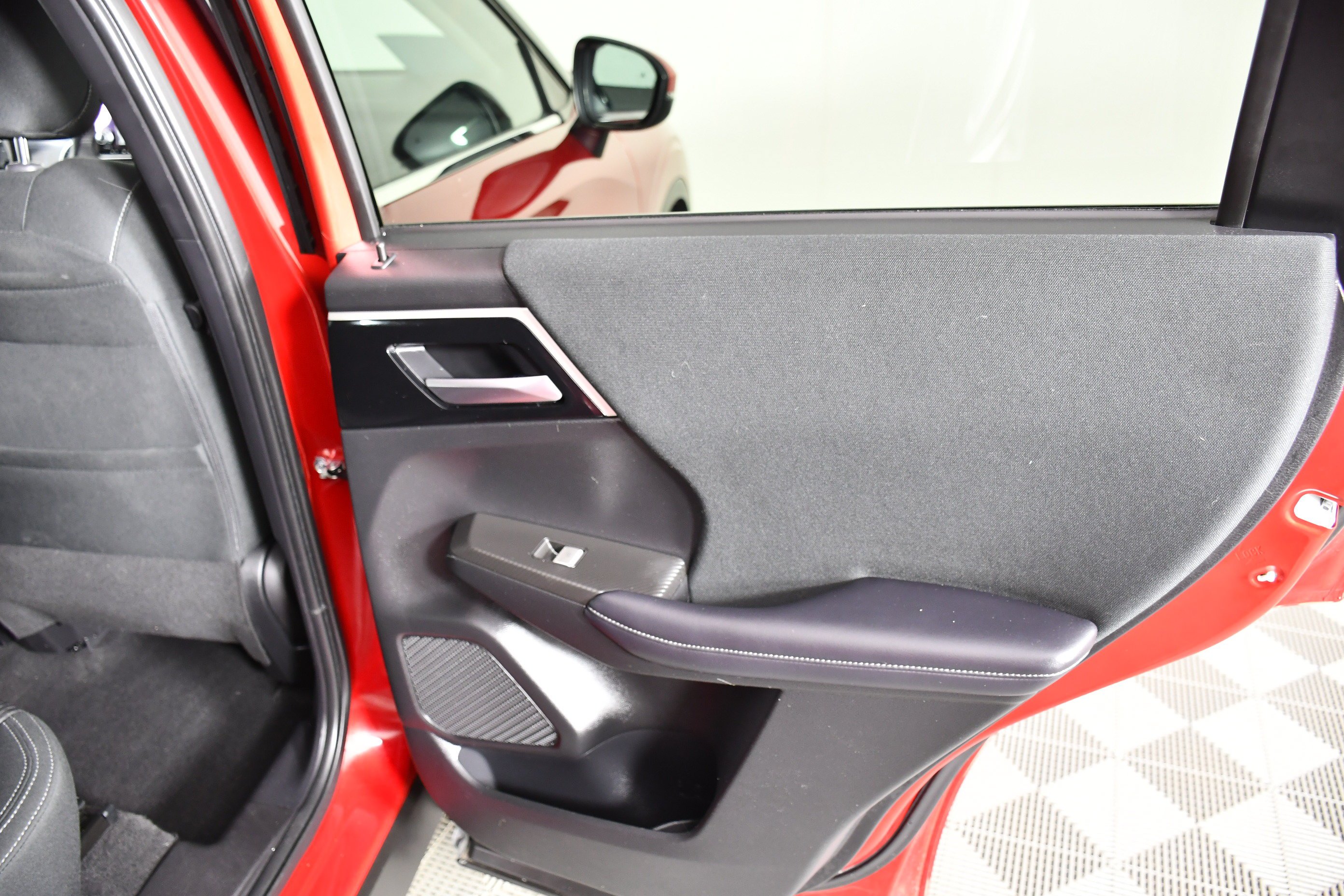 Certified Used 2024 Red Diamond Mitsubishi ES image 40