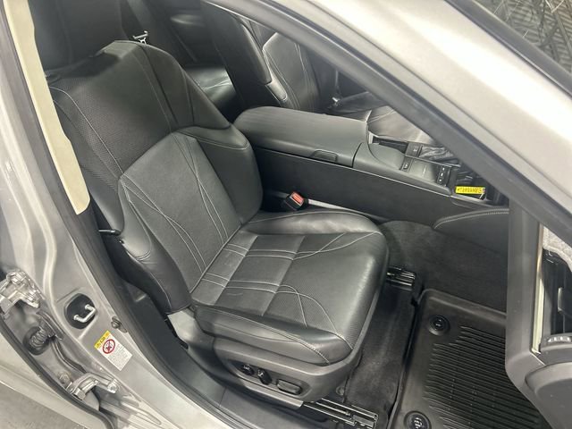Used 2019 Silver Lexus ES 350 image 25