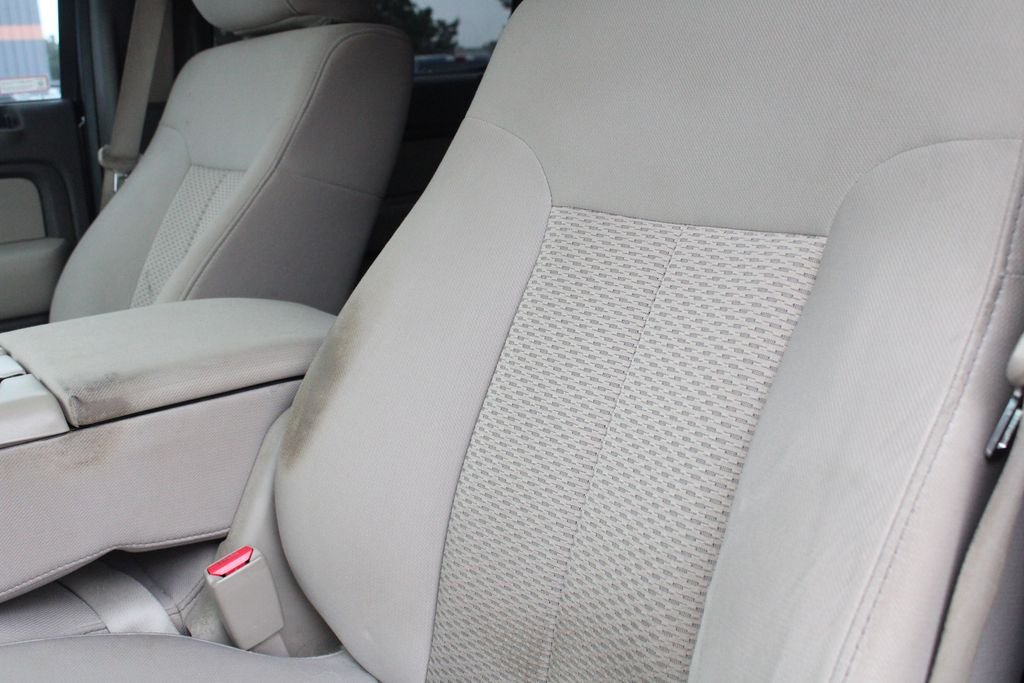 Used 2010 Black Ford XLT image 3