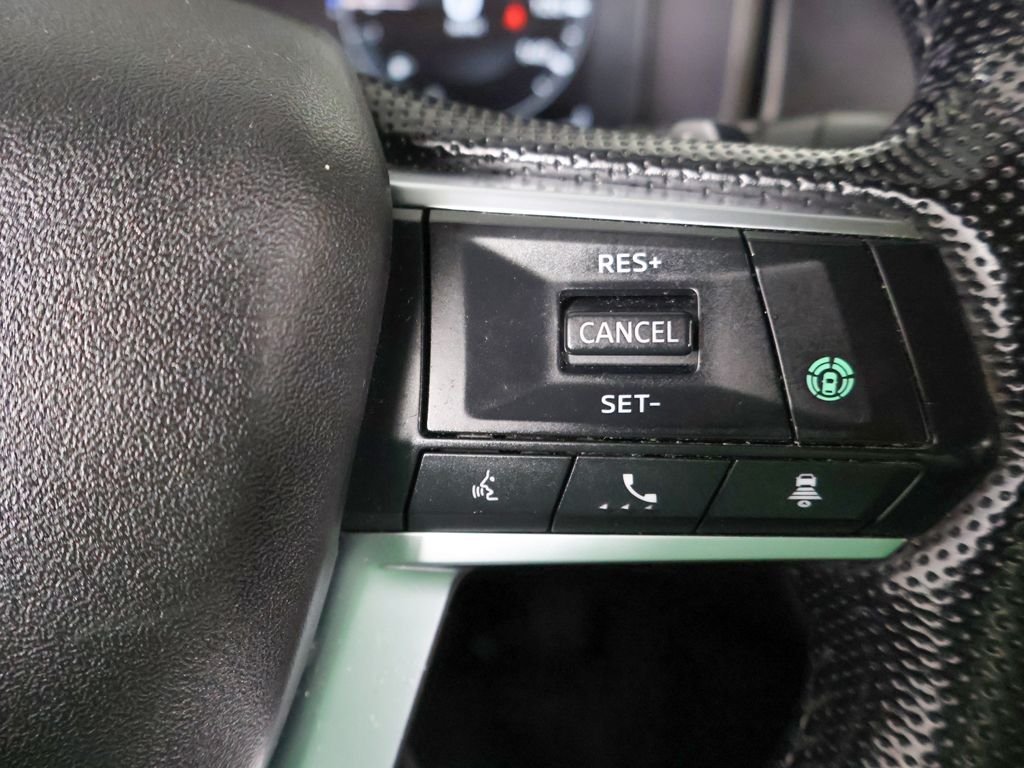 Used 2022 White Mitsubishi SEL image 45