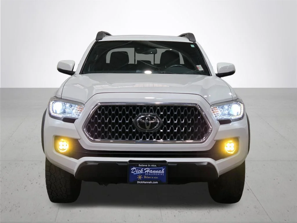 Used 2018 White Toyota TRD Off-Road image 4