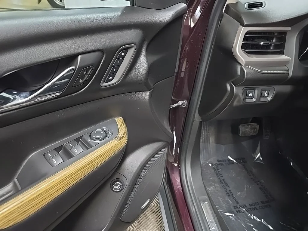 Used 2017 Red GMC Denali image 29