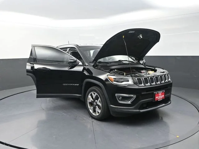 Used 2018 Black Jeep Limited image 38