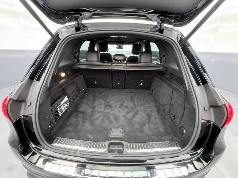 Used 2023  Mercedes-Benz GLE 350 4MATIC® Sport Utility 4D image 19