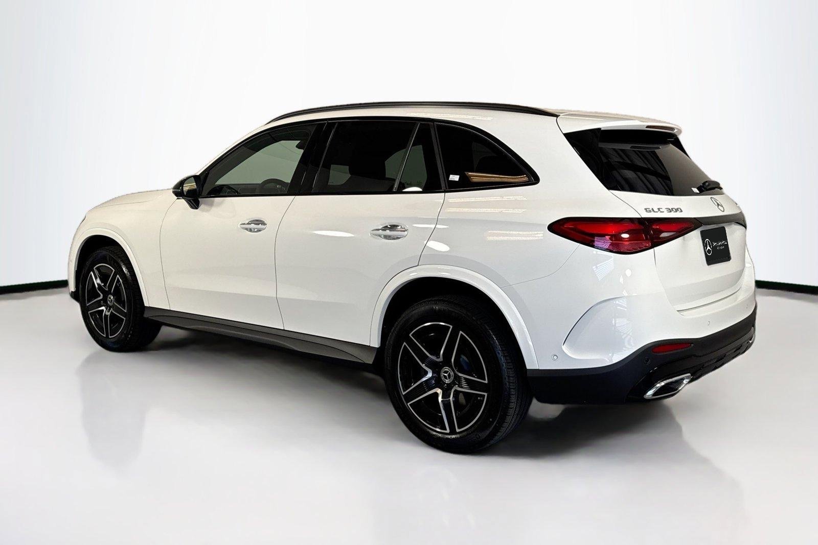 New 2026 Polar White Mercedes-Benz GLC 300 image 7