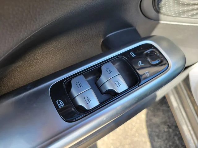 Used 2023 Gray Mercedes-Benz C 300 image 18