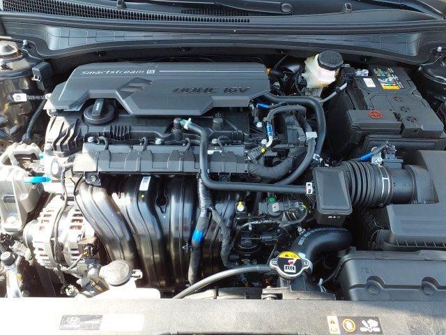 New 2026 Abyss Black Hyundai SE image 15