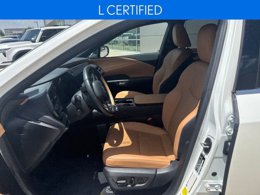 Certified Used 2025 White Pearl Lexus 350 Premium Plus image 2