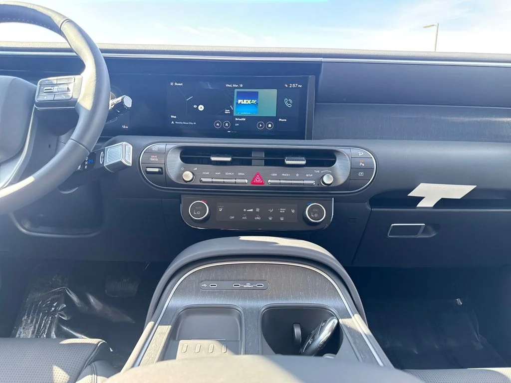 New 2026 White Hyundai SEL image 18
