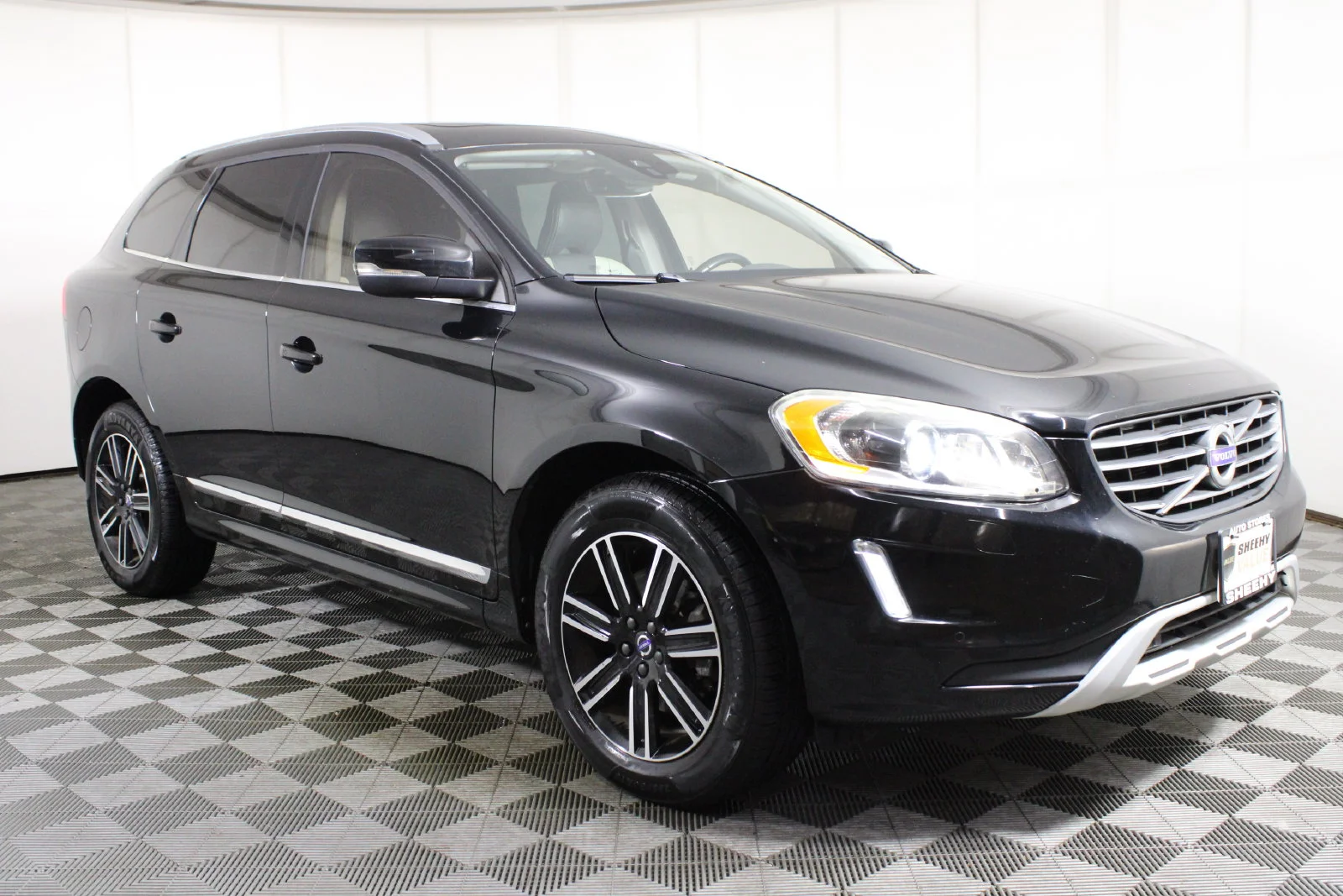 2017 Volvo XC60