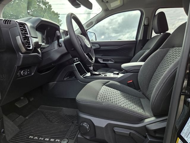 Used 2025 Black Ford XLT image 6