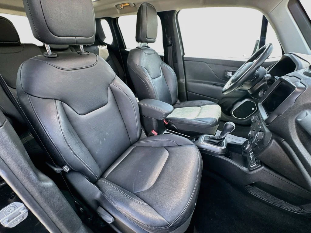 Used 2018 Black Jeep Limited image 32