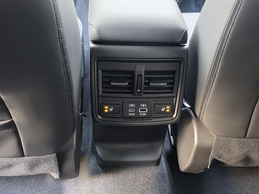2026 Subaru Outback Limited - Photo 13