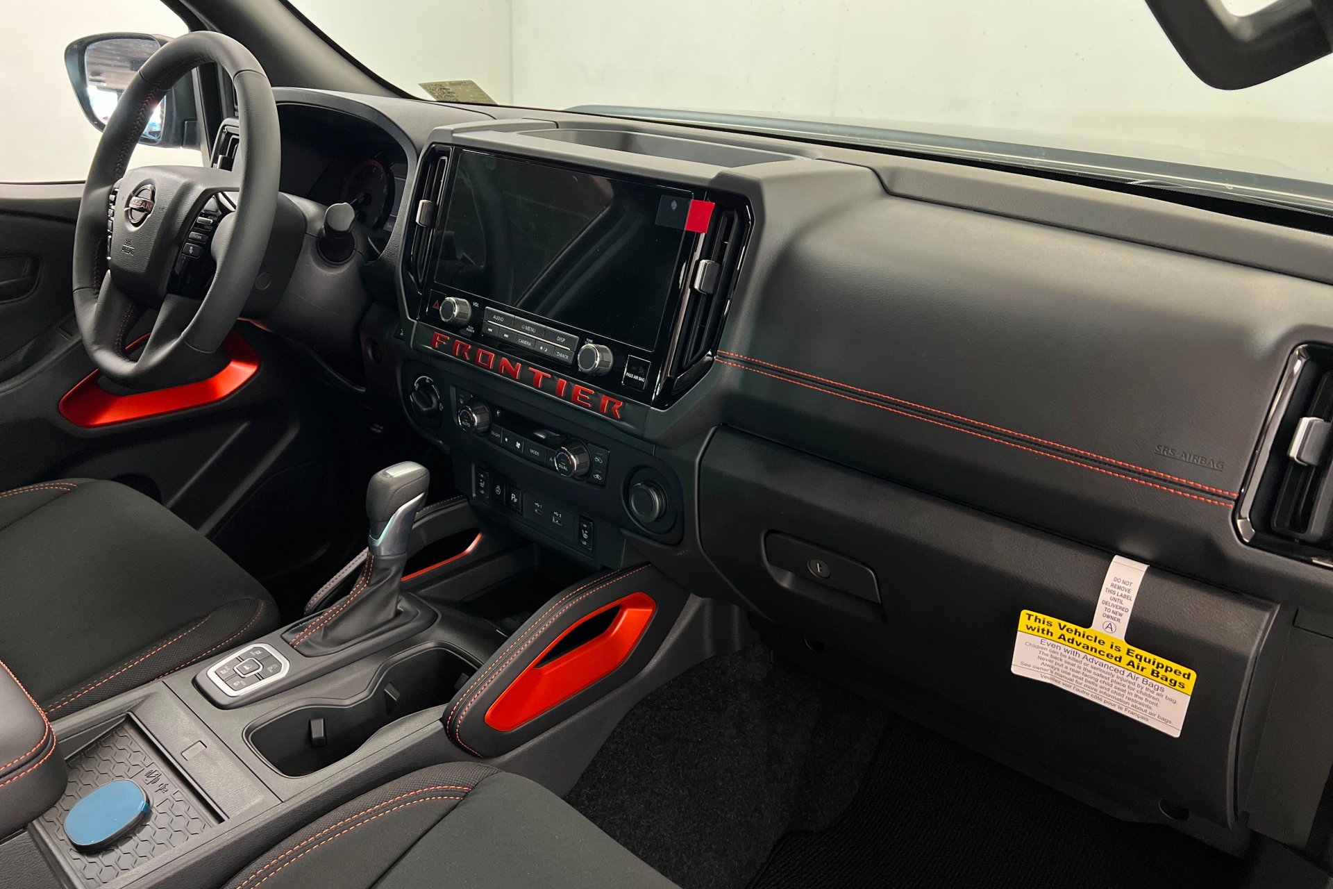 New 2027 Alpine Metallic Nissan Crew Cab PRO-4X® image 24
