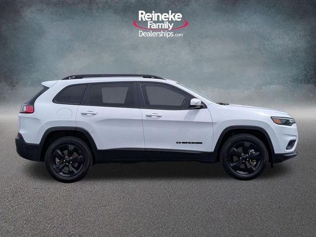 Used 2021 White Jeep Latitude Plus image 4