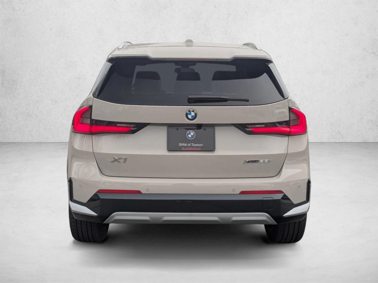 Used 2026 Dune Grey Metallic BMW xDrive28i image 8