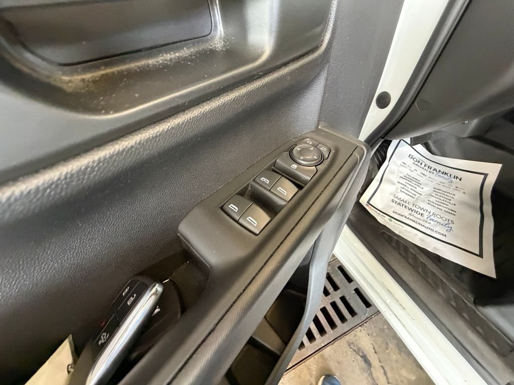 Used 2022 White GMC Pro image 11