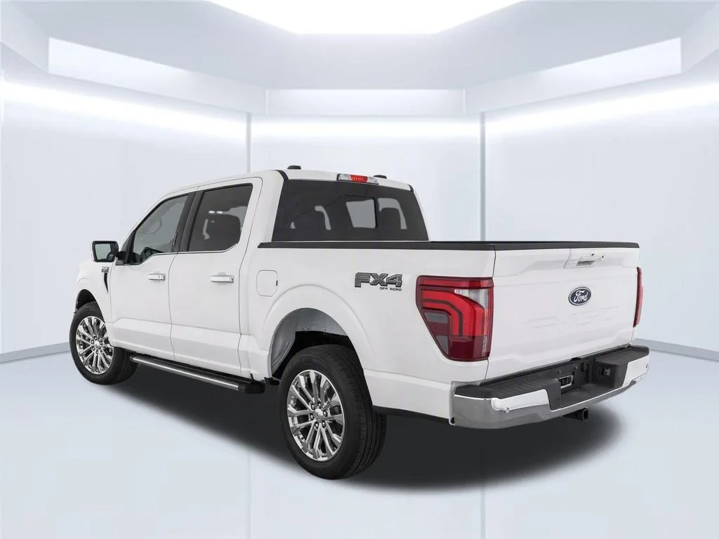 Used 2025 White Ford Lariat image 5