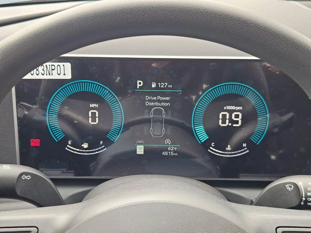 Used 2025 Rockwood Green Hyundai SE image 15