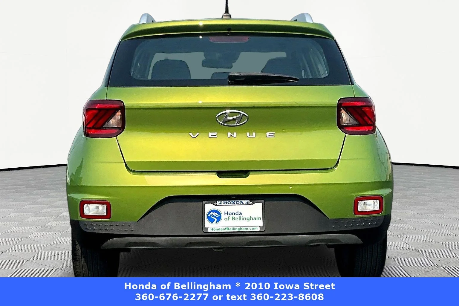 Used 2024 Green Apple Hyundai SEL image 5
