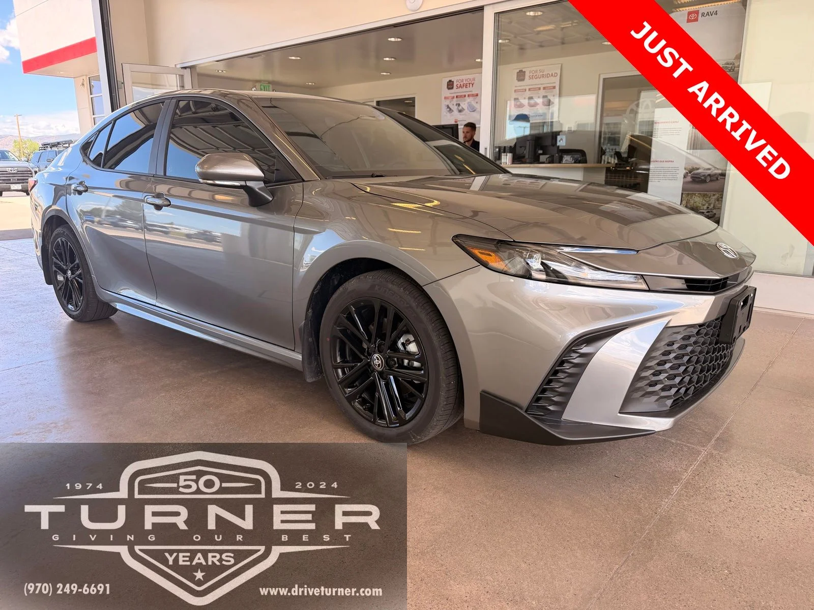 2026 Toyota Camry SE AWD Hybrid's photo
