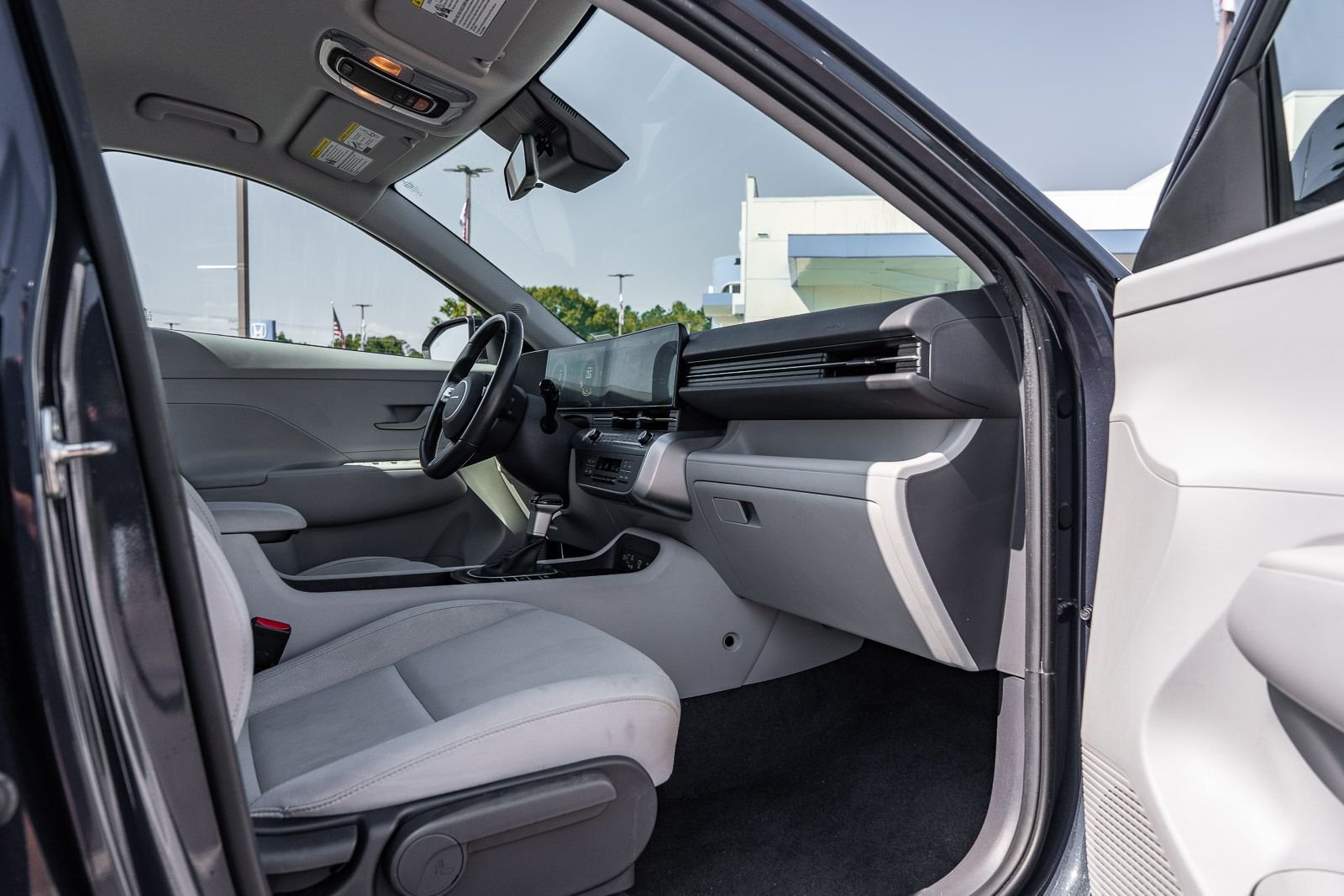 Used 2024 Blue Hyundai SEL image 10