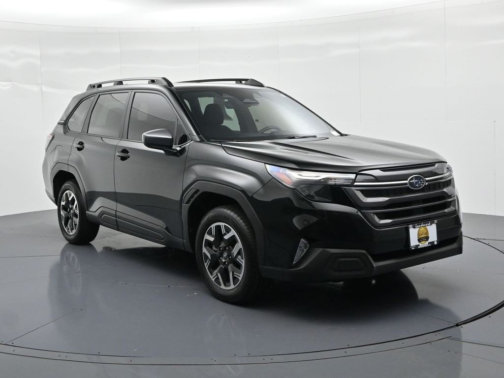 Used 2025 Crystal Black Silica Subaru Premium image 4