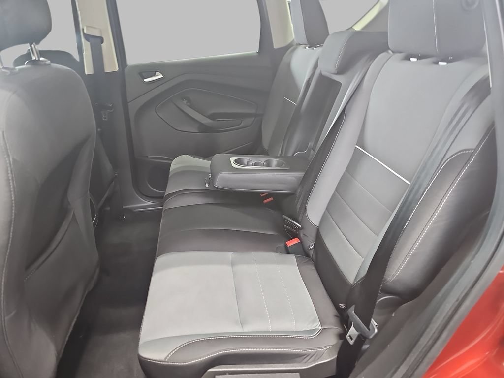 Used 2015 White Ford SE image 17