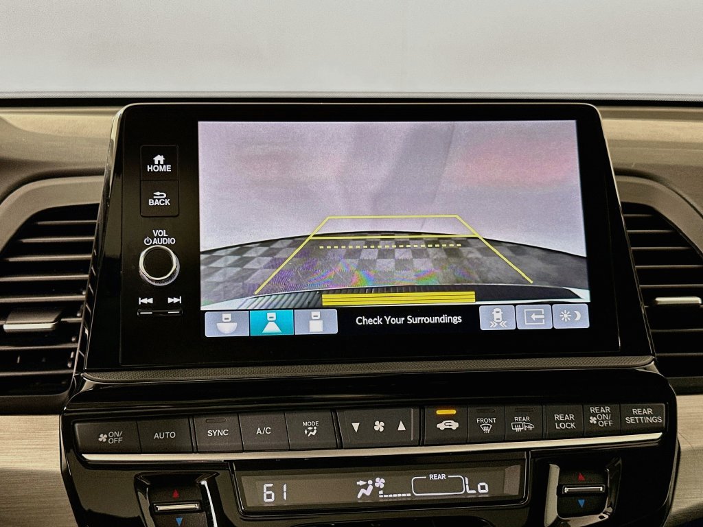 2026 Honda Odyssey Touring - Photo 13