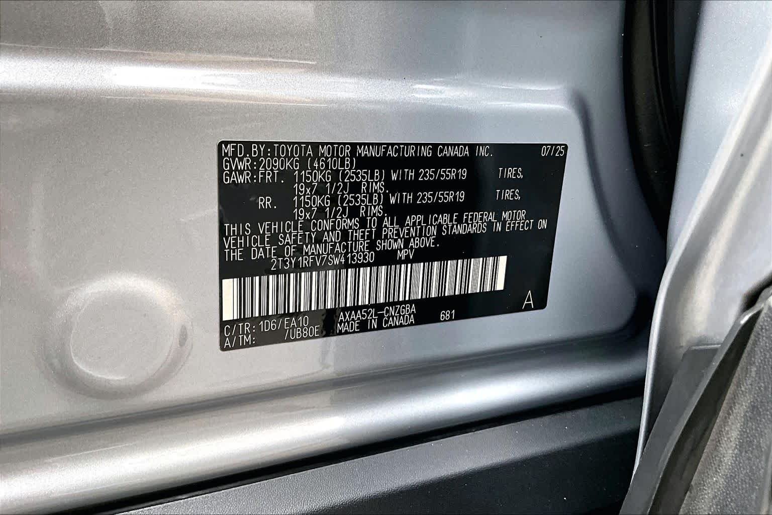 Used 2025 Silver Sky Metallic Toyota Limited image 34