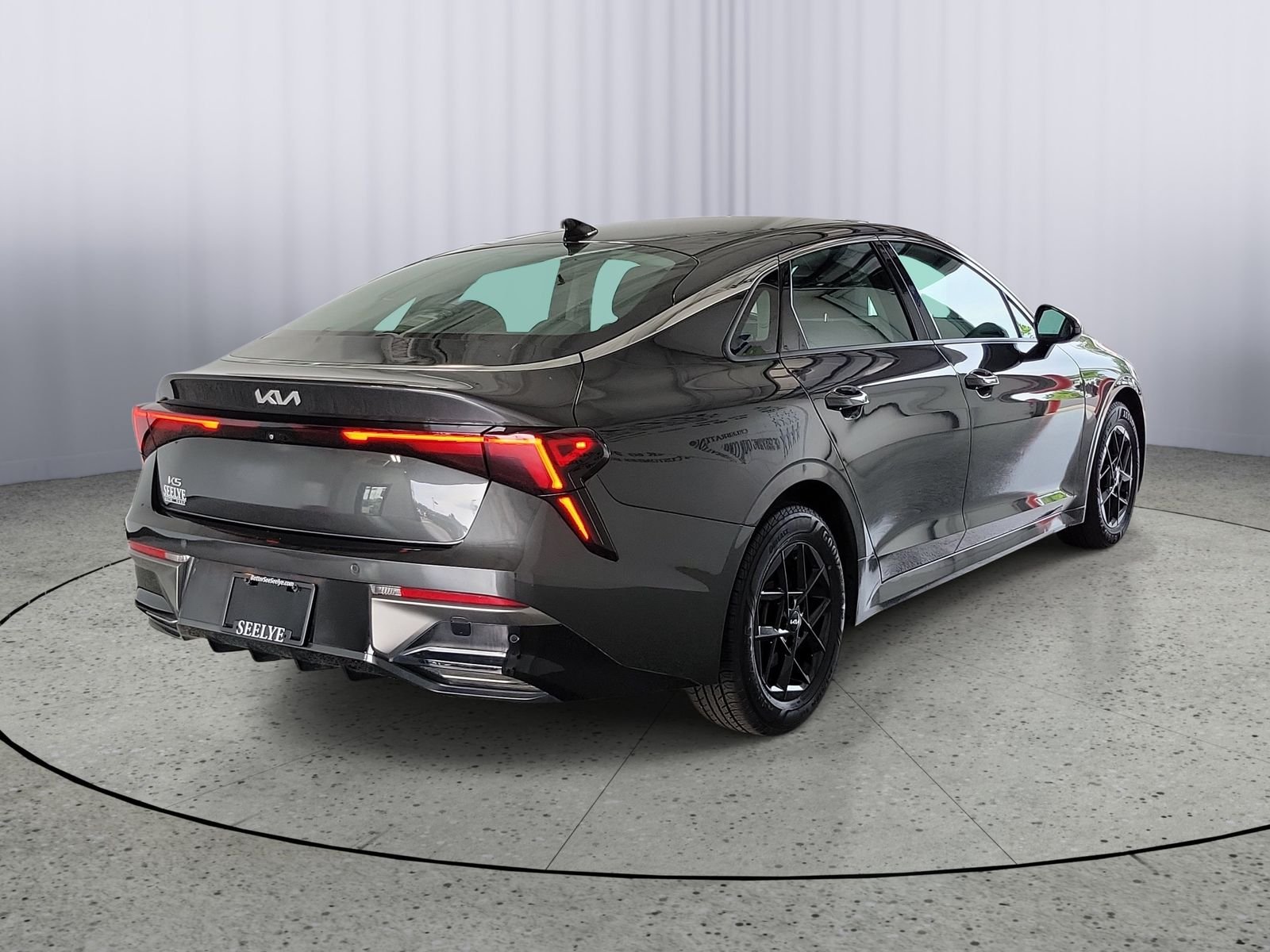 Used 2025 Gray Kia LXS image 2