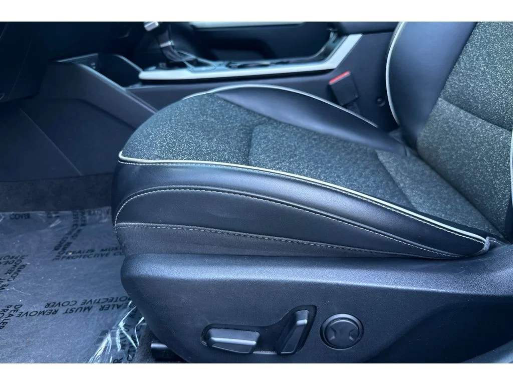 Used 2025 Morning Haze Kia GT-Line image 13