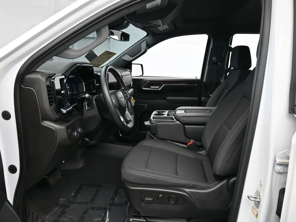 Used 2023 Summit White Chevrolet RST image 11