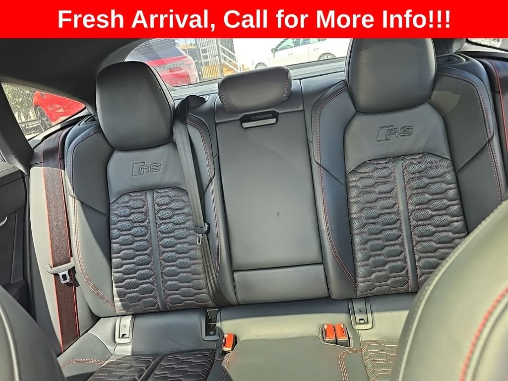 Used 2021  Audi 4.0 TFSI quattro image 14