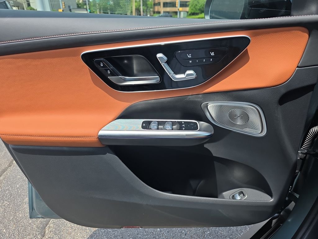 New 2026 Silver Mercedes-Benz GLC 300 image 19