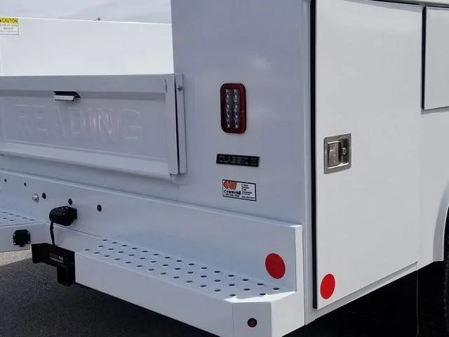 2025 Ford F-550 Super Duty Chassis Cab XL - Photo 15