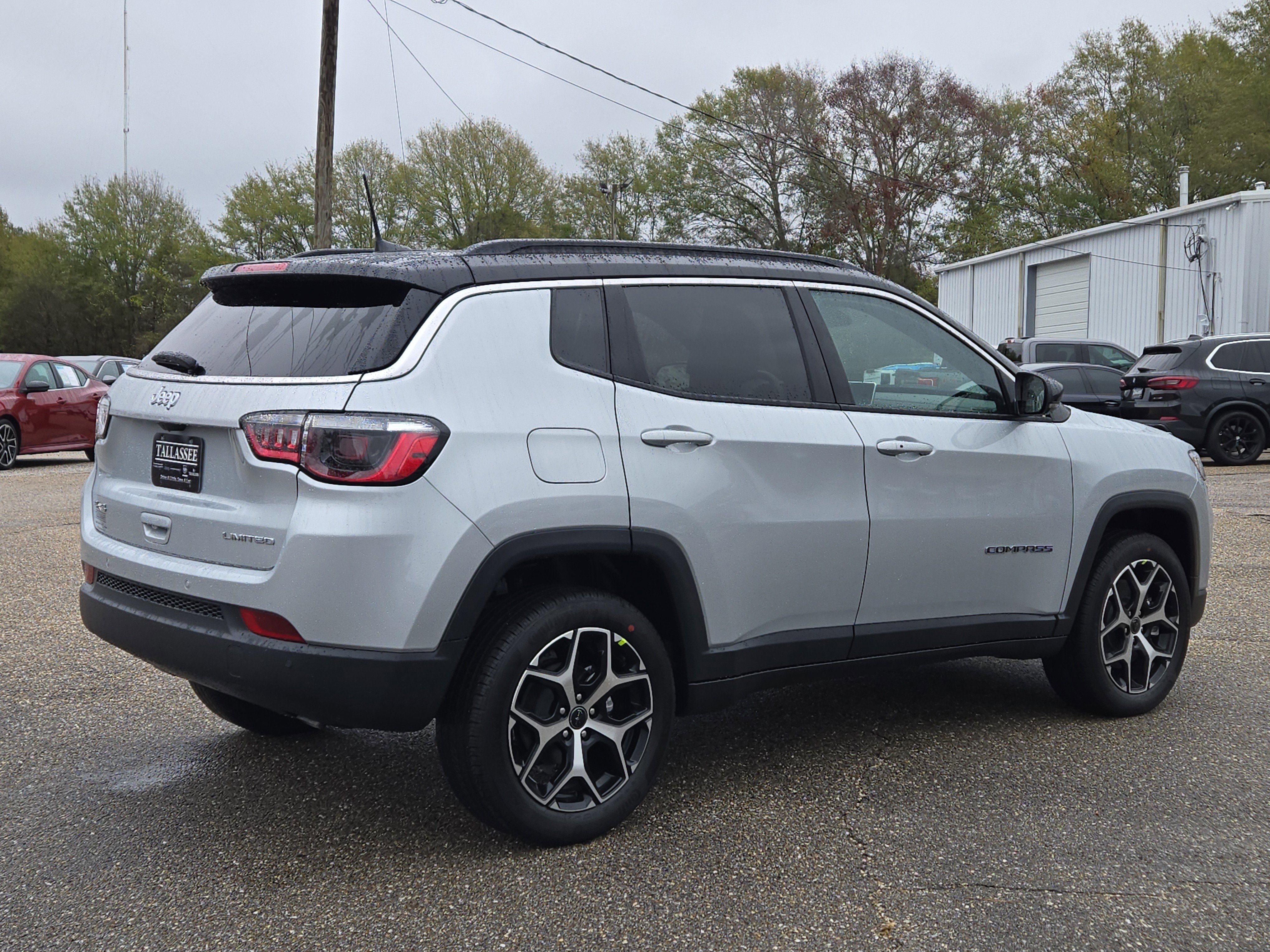 New 2026 Silver Zynith Metallic Clearcoat Jeep Limited image 6