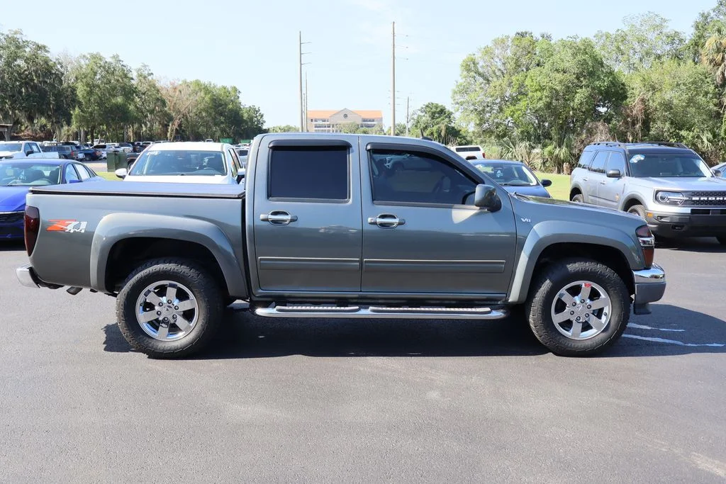 Used 2011 Gray Chevrolet 2LT image 10