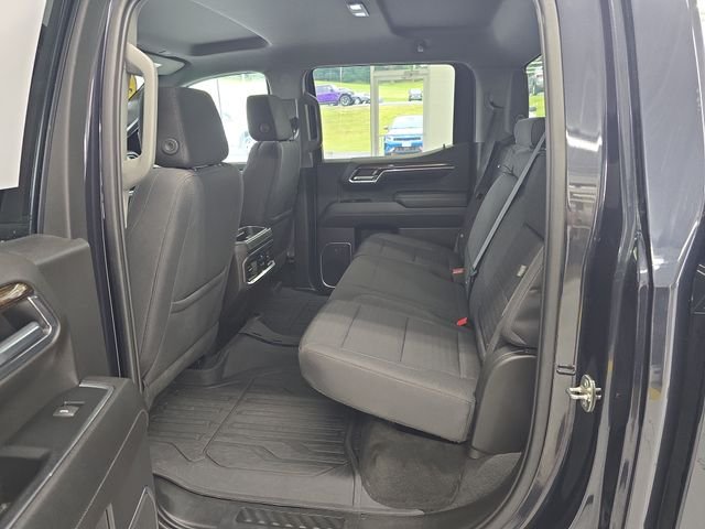 Used 2023 Silver GMC Elevation image 10