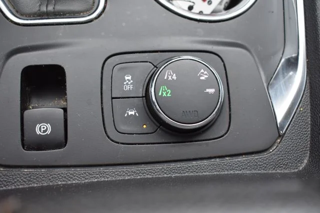 Used 2018 Black Chevrolet Premier image 38