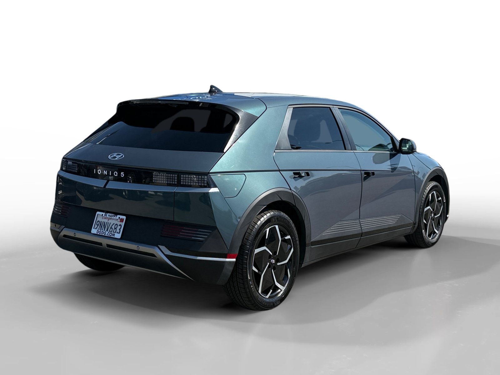 Certified Used 2024 Digital Teal Hyundai SEL image 5