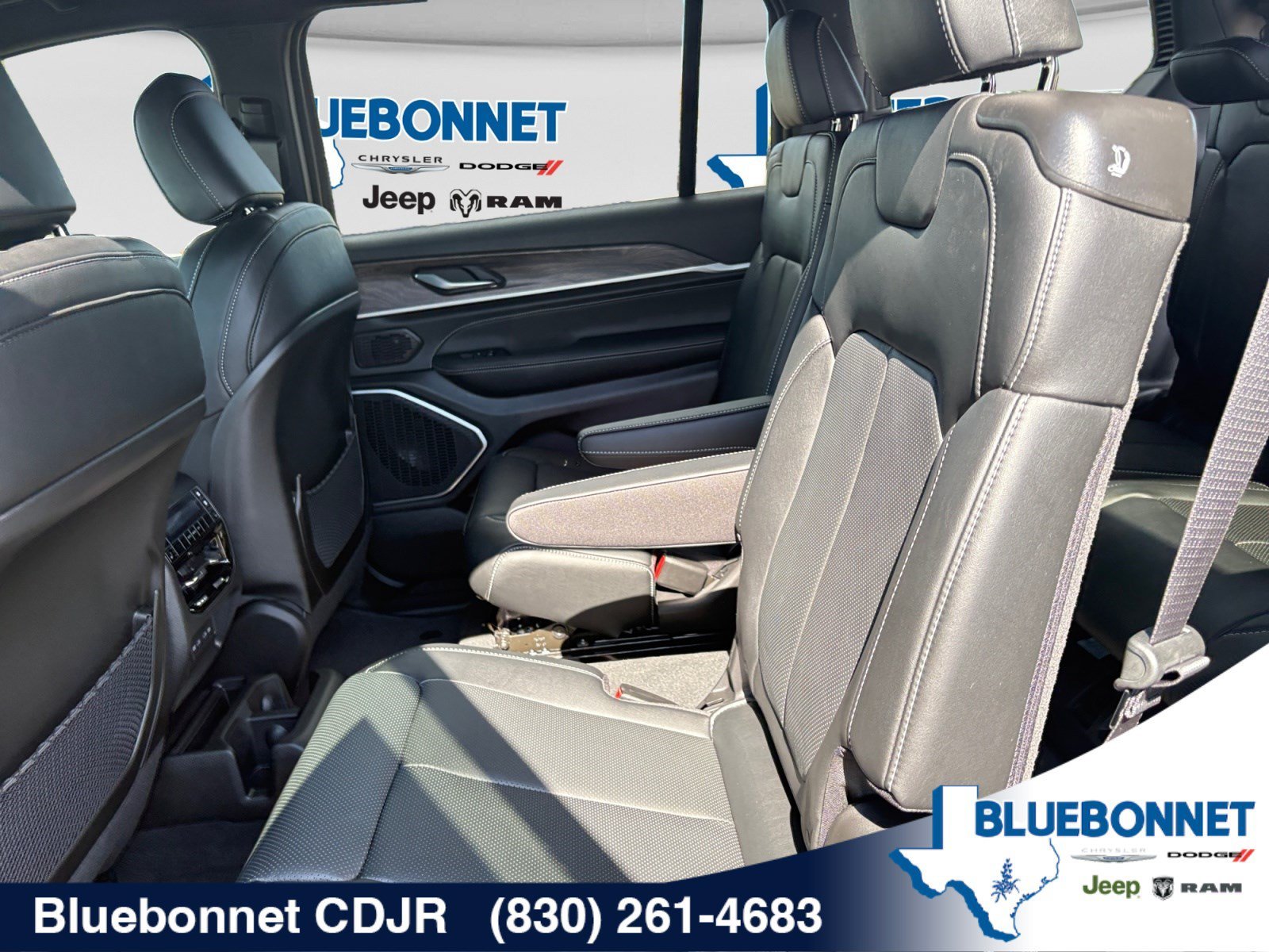New 2027 Fathom Blue Pearl-Coat Paint Jeep Limited Reserve image 21