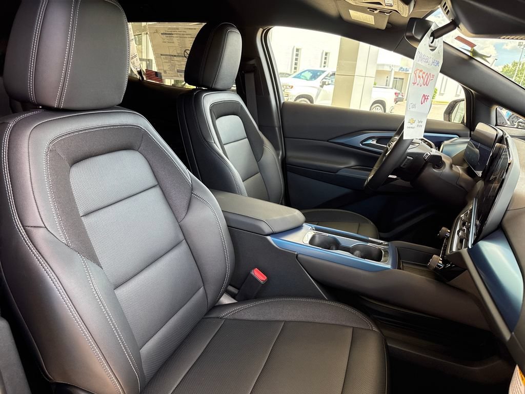 2026 Chevrolet Equinox EV 2LT - Photo 8