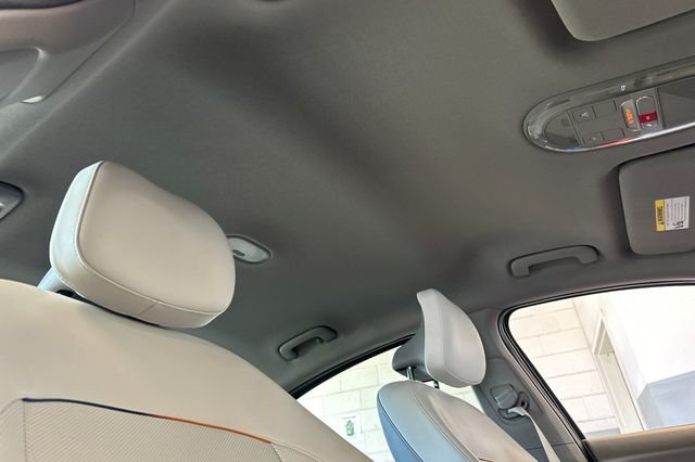 Used 2024 Blue Hyundai SEL image 18