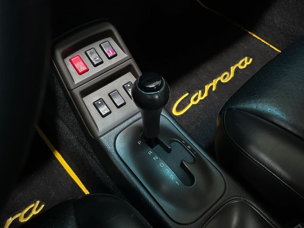 Used 1997  Porsche Carrera 2 image 18