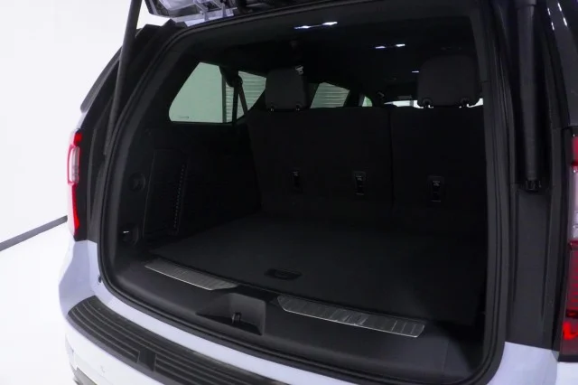 2026 GMC Yukon XL Denali - Photo 8