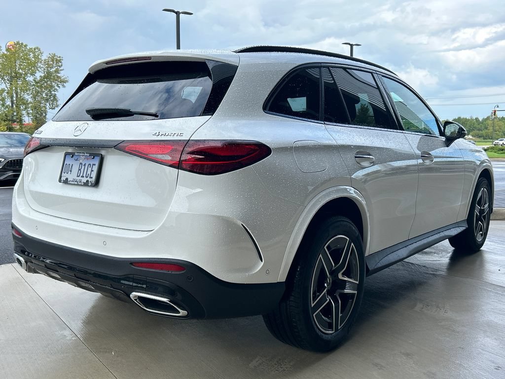 New 2027 Polar White Mercedes-Benz GLC 300 image 44