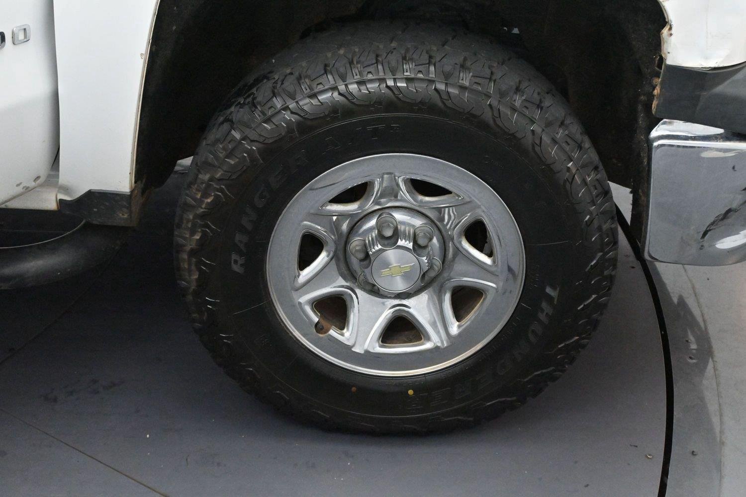 Used 2014 Summit White Chevrolet Work Truck image 26